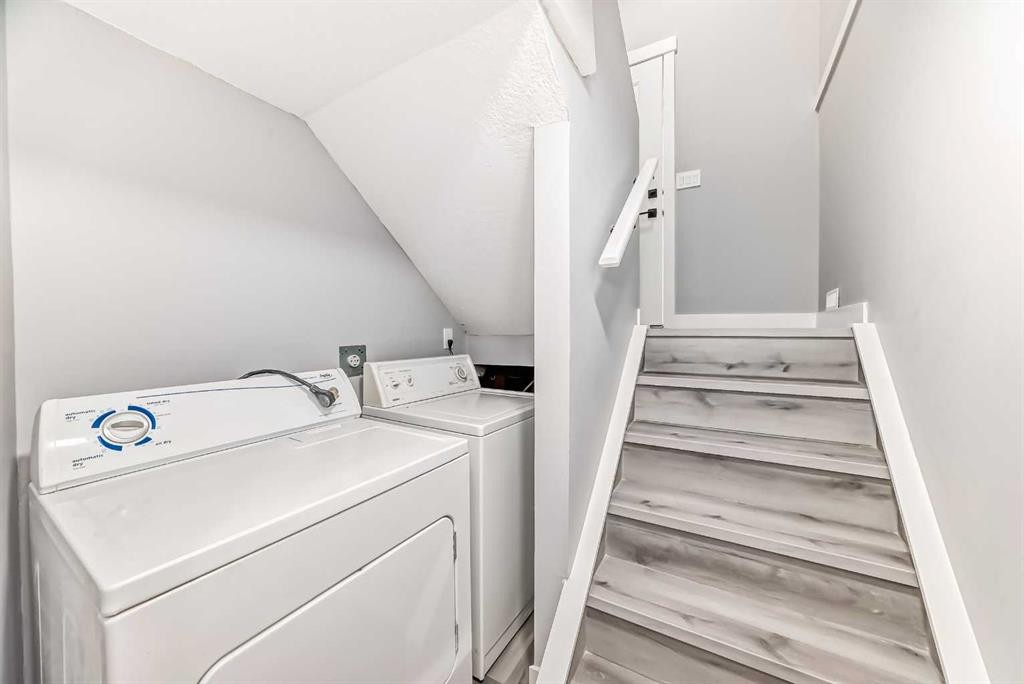 110 Falmere Way Ne, Calgary, AB - Indoor Photo Showing Laundry Room