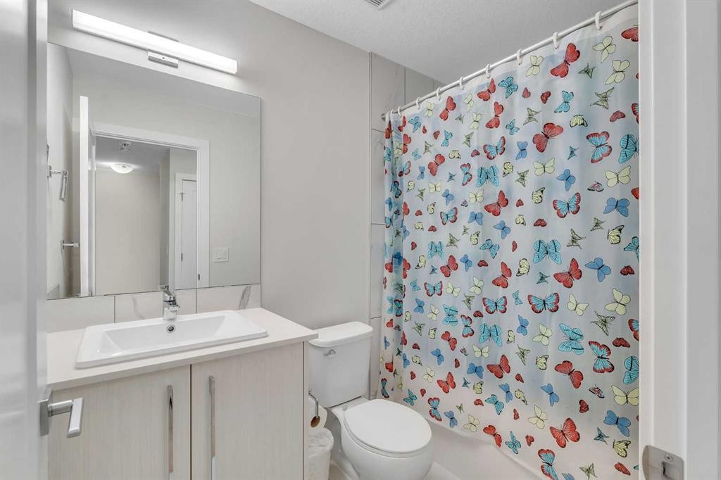 106-72 Cornerstone Manor Ne, Calgary, AB - Indoor Photo Showing Bathroom