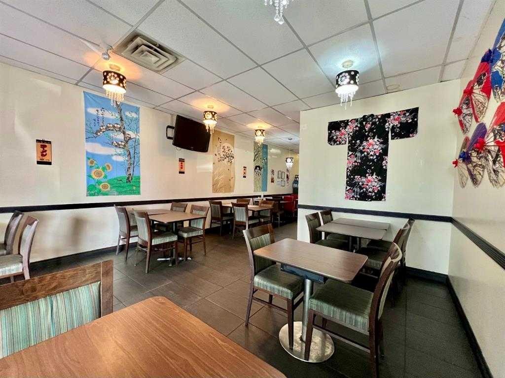 920 36 Street Ne, Calgary, AB