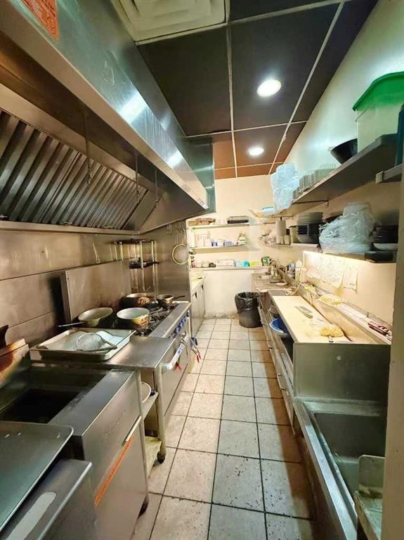 920 36 Street Ne, Calgary, AB