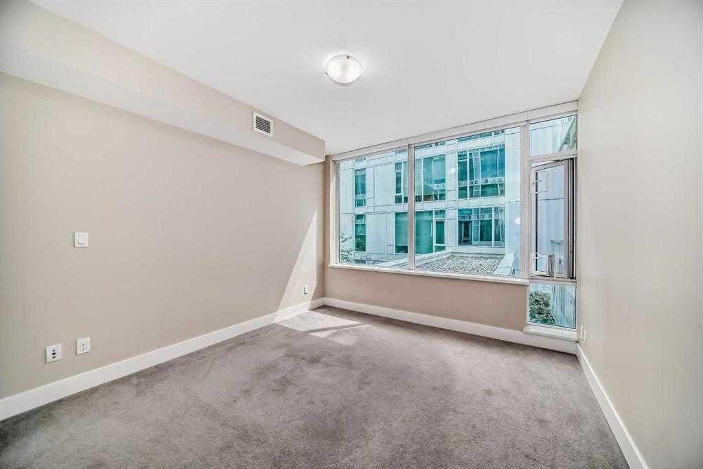 307-519 Riverfront Avenue Se, Calgary, AB - Indoor Photo Showing Other Room