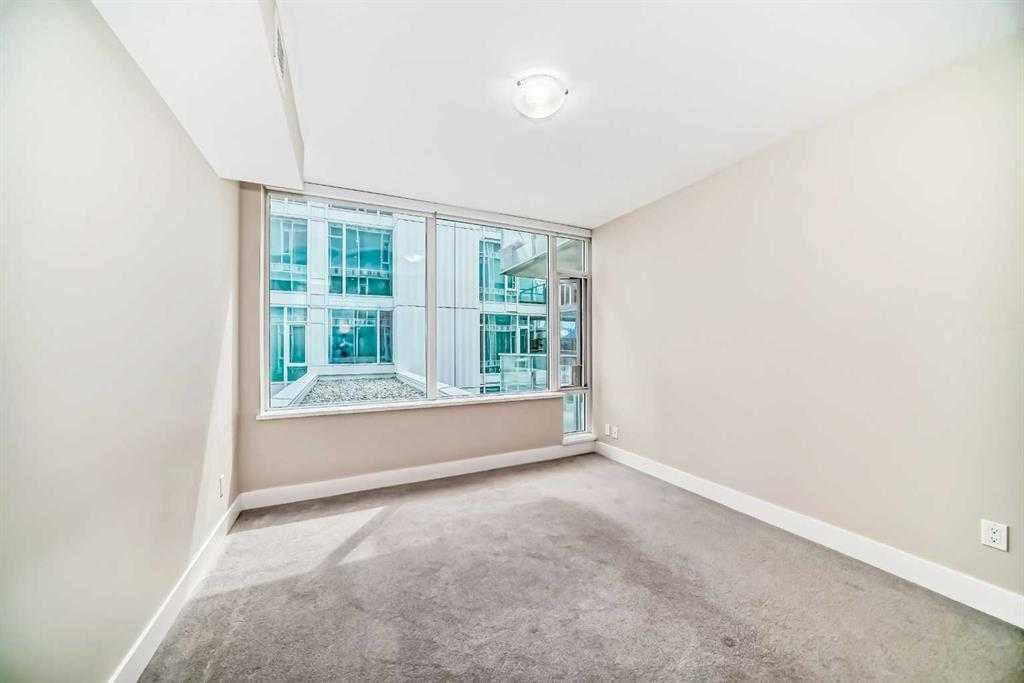 307-519 Riverfront Avenue Se, Calgary, AB - Indoor Photo Showing Other Room