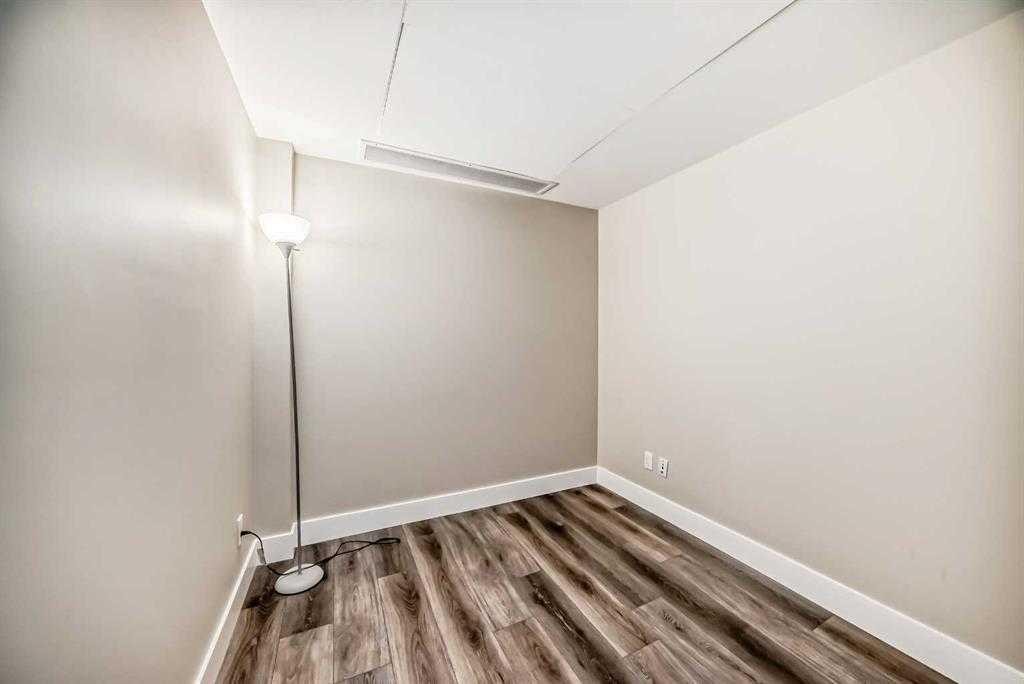 307-519 Riverfront Avenue Se, Calgary, AB - Indoor Photo Showing Other Room