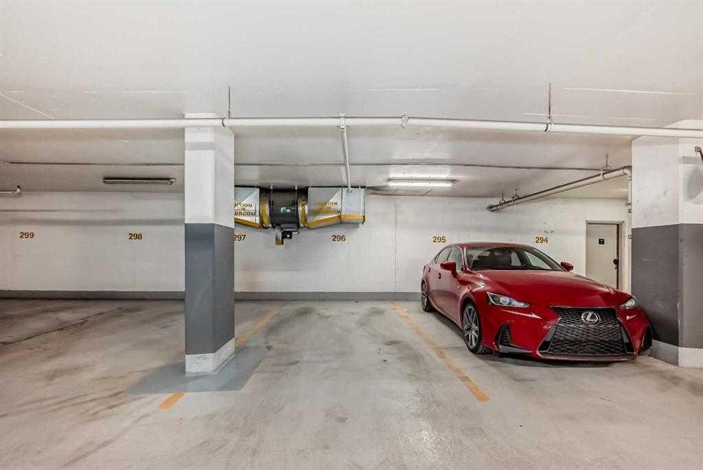 307-519 Riverfront Avenue Se, Calgary, AB - Indoor Photo Showing Garage