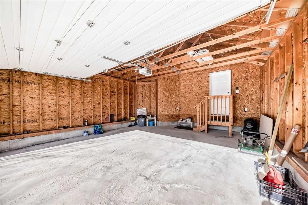 234 Millview Gardens Sw, Calgary, AB - Indoor Photo Showing Garage