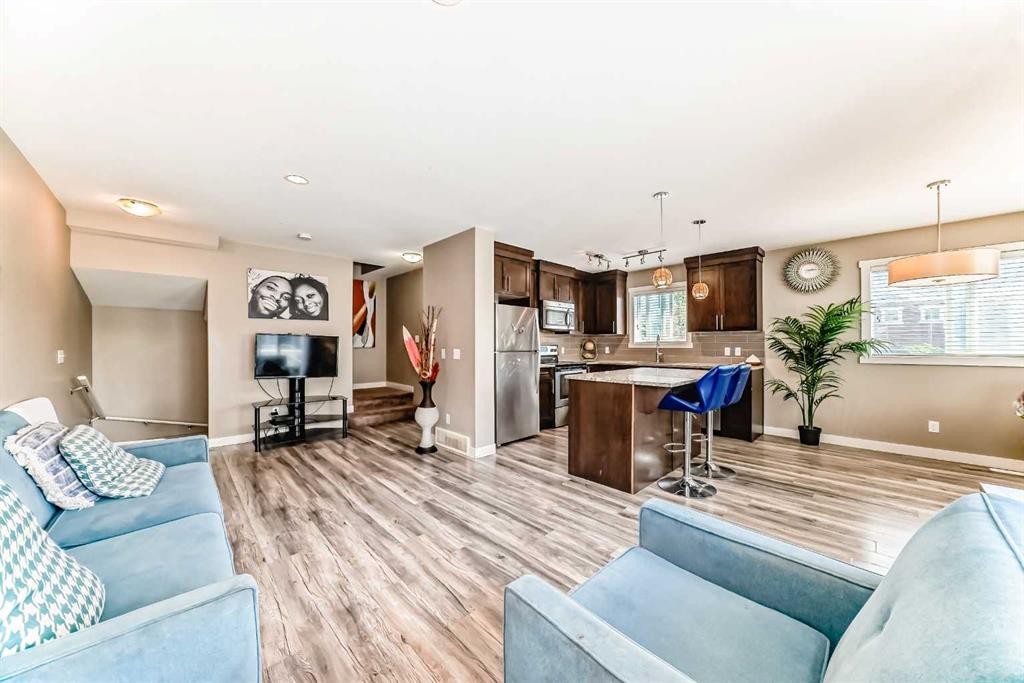 824 Skyview Ranch Grove Ne, Calgary, AB - Indoor Photo Showing Other Room