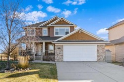 61 Boulder Creek Manor SE Langdon, AB T0J 1X3