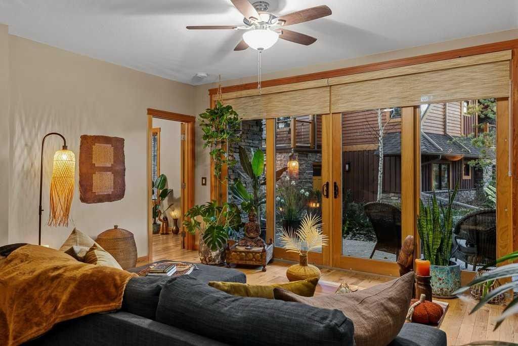 2107-101B Stewart Creek Landing, Canmore, AB - Indoor