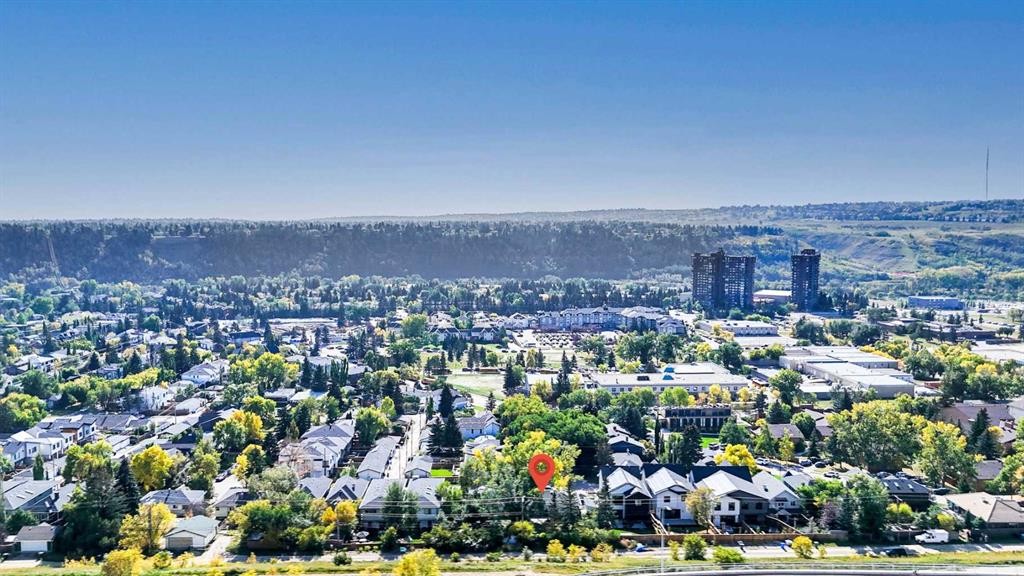 3652 8 Avenue Nw, Calgary, AB - Outdoor With View