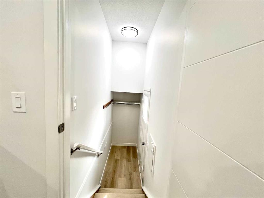 131 Whiteview Close Ne, Calgary, AB - Indoor Photo Showing Other Room