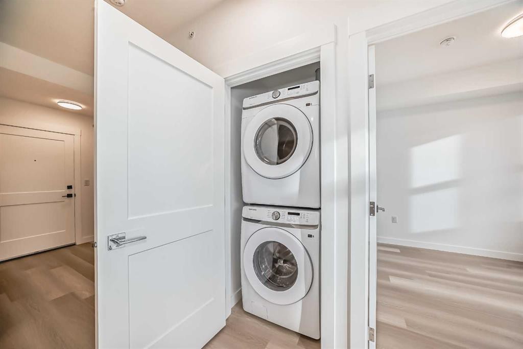 1411-430 Sage Hill Road Nw, Calgary, AB - Indoor Photo Showing Laundry Room