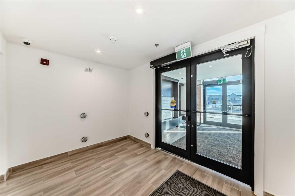 1411-430 Sage Hill Road Nw, Calgary, AB - Indoor Photo Showing Other Room