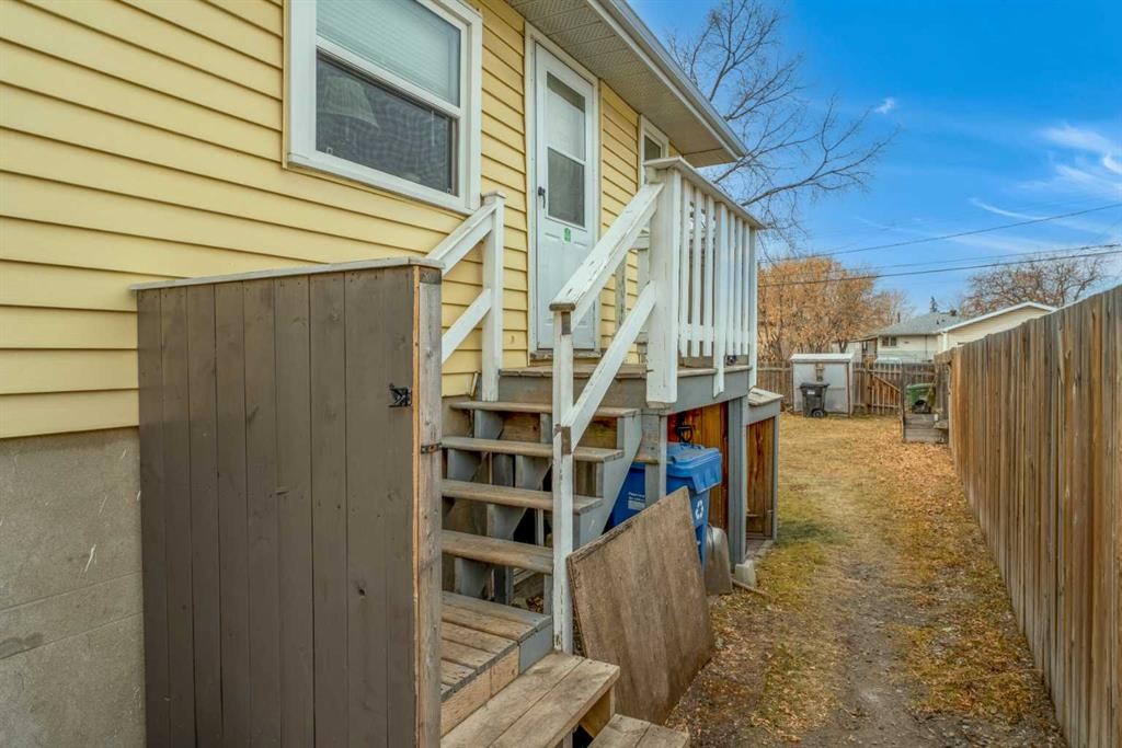 7417 24 Street Se, Calgary, AB - Outdoor With Exterior