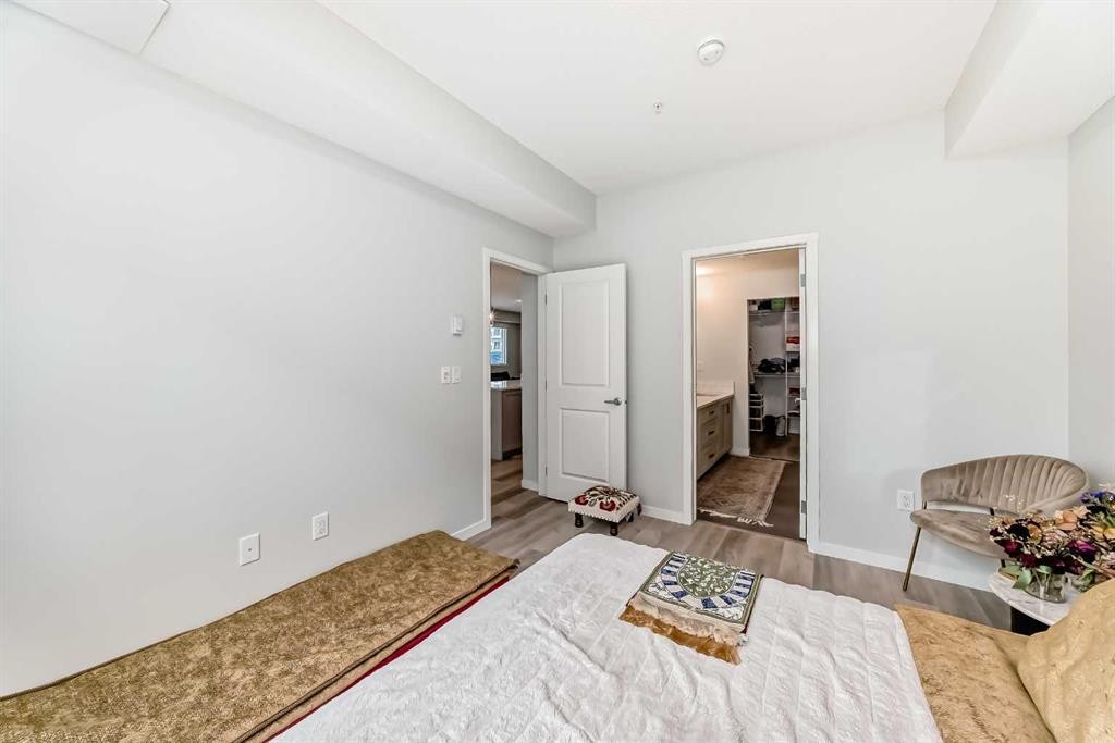 3104-33 Carringham Gate Nw, Calgary, AB - Indoor