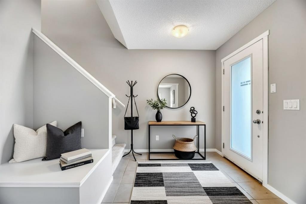 65 Marine Drive Se, Calgary, AB - Indoor Photo Showing Other Room