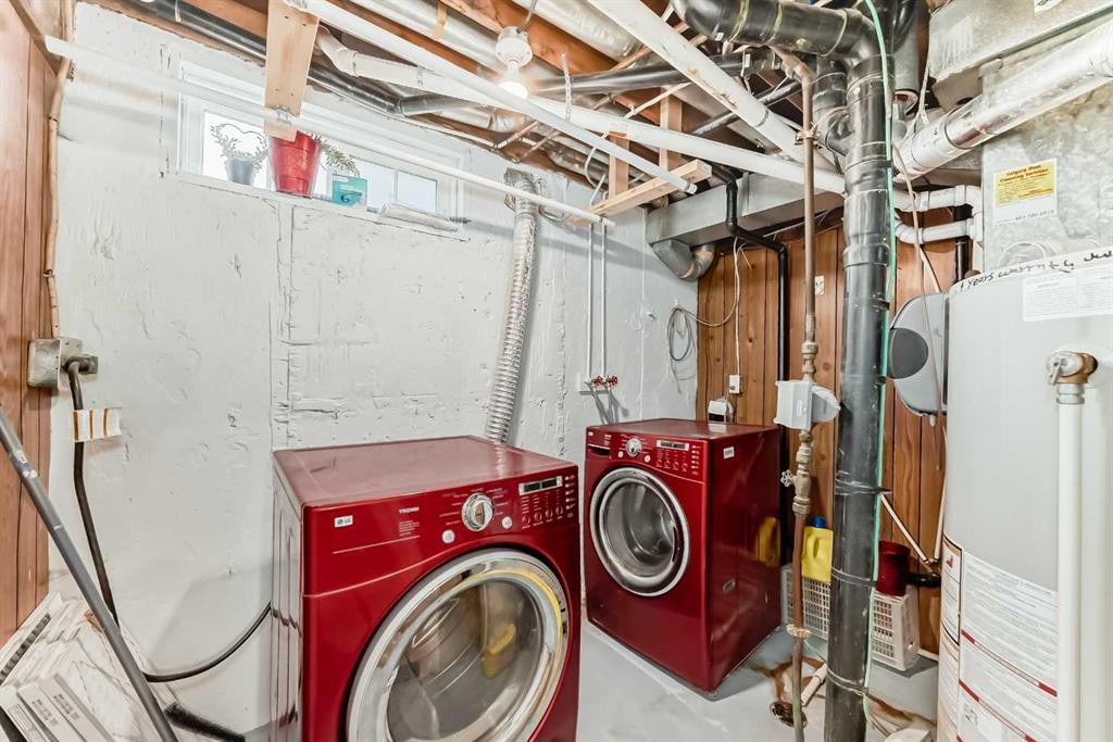 120 Pineset Place Ne, Calgary, AB - Indoor Photo Showing Laundry Room