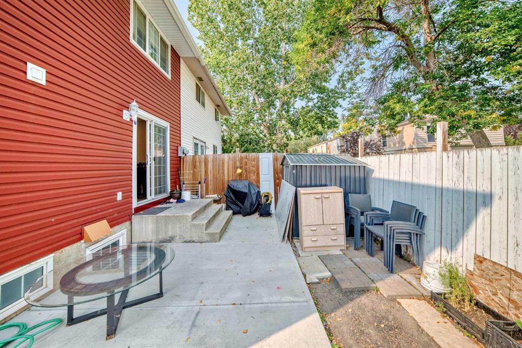 120 Pineset Place Ne, Calgary, AB - Outdoor With Exterior
