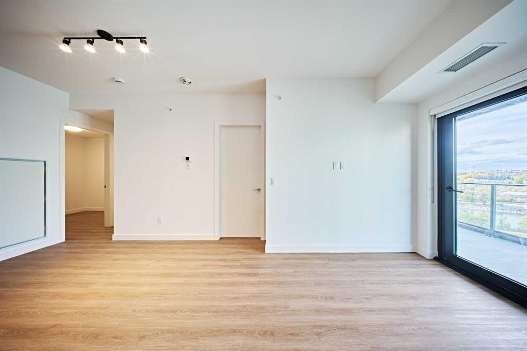 1012-730 2 Avenue Sw, Calgary, AB - Indoor Photo Showing Other Room