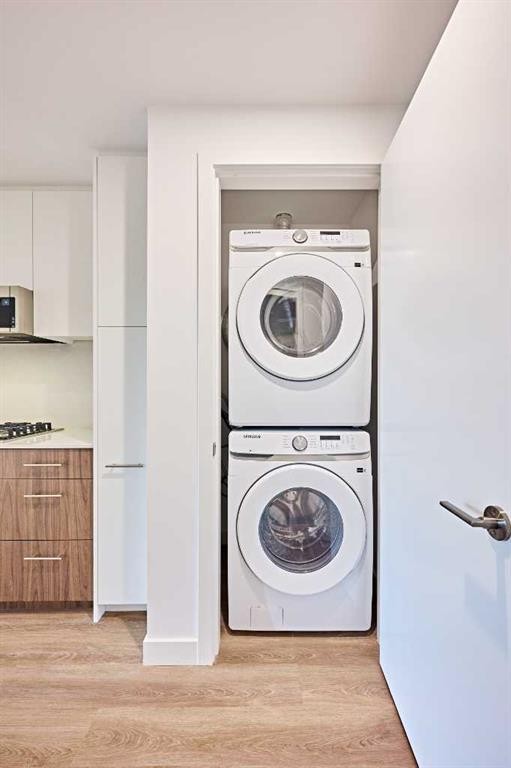 1012-730 2 Avenue Sw, Calgary, AB - Indoor Photo Showing Laundry Room