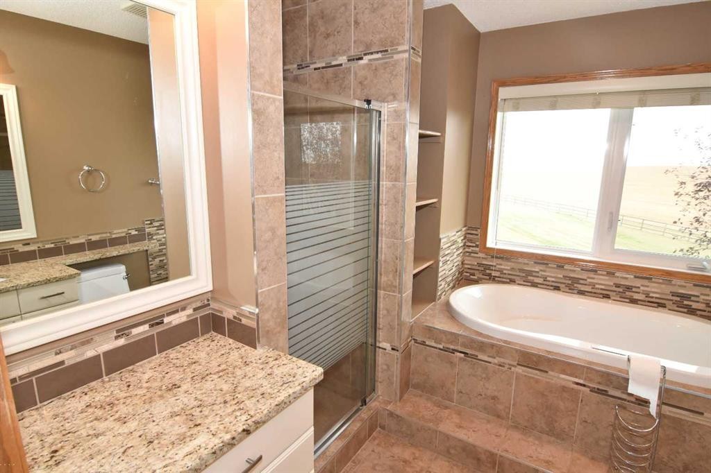 272166 Panorama Road, Rural Rocky View County, AB - Indoor Photo Showing Bathroom