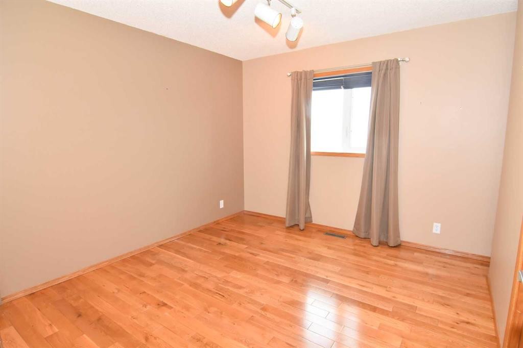 272166 Panorama Road, Rural Rocky View County, AB - Indoor Photo Showing Other Room