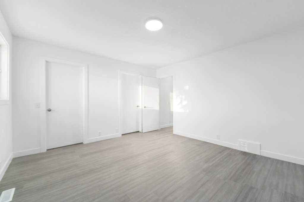 361 Martinwood Place Ne, Calgary, AB - Indoor Photo Showing Other Room