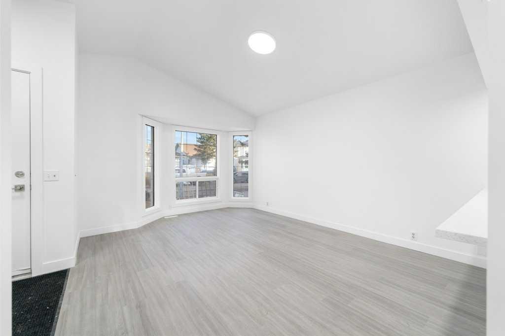 361 Martinwood Place Ne, Calgary, AB - Indoor Photo Showing Other Room