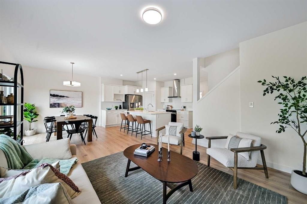 412 Ranch Gate, Strathmore, AB - Indoor Photo Showing Living Room
