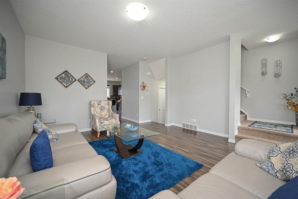 109 Red Embers Crescent Ne, Calgary, AB - Indoor Photo Showing Living Room