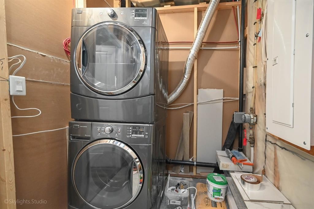 109 Red Embers Crescent Ne, Calgary, AB - Indoor Photo Showing Laundry Room