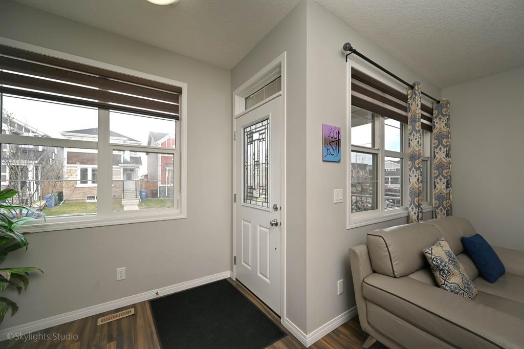 109 Red Embers Crescent Ne, Calgary, AB - Indoor Photo Showing Other Room