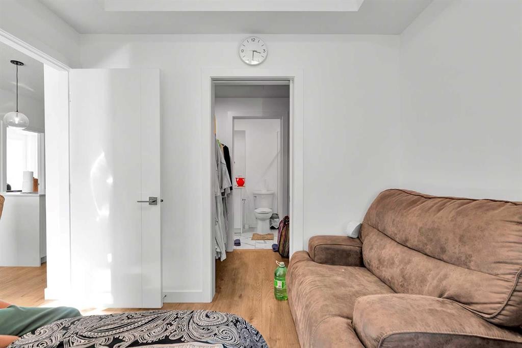 1415-111 Wolf Creek Drive Se, Calgary, AB - Indoor Photo Showing Bedroom