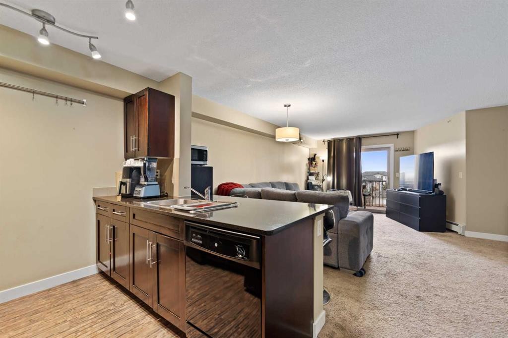 404-355 Taralake Way Ne, Calgary, AB - Indoor