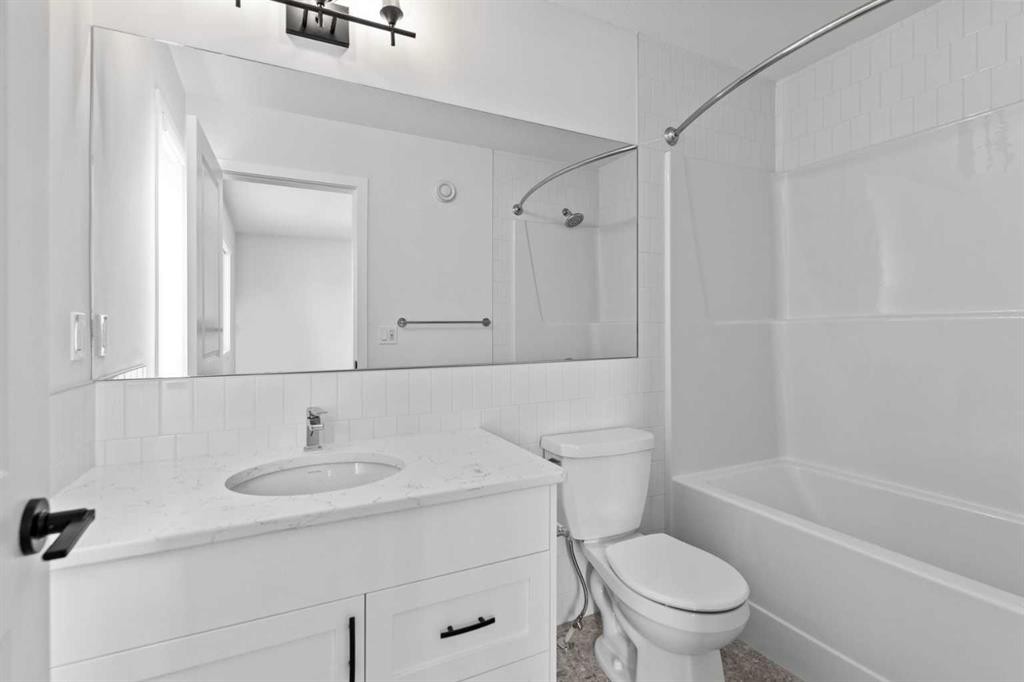 231 Vista Road, Crossfield, AB - Indoor Photo Showing Bathroom