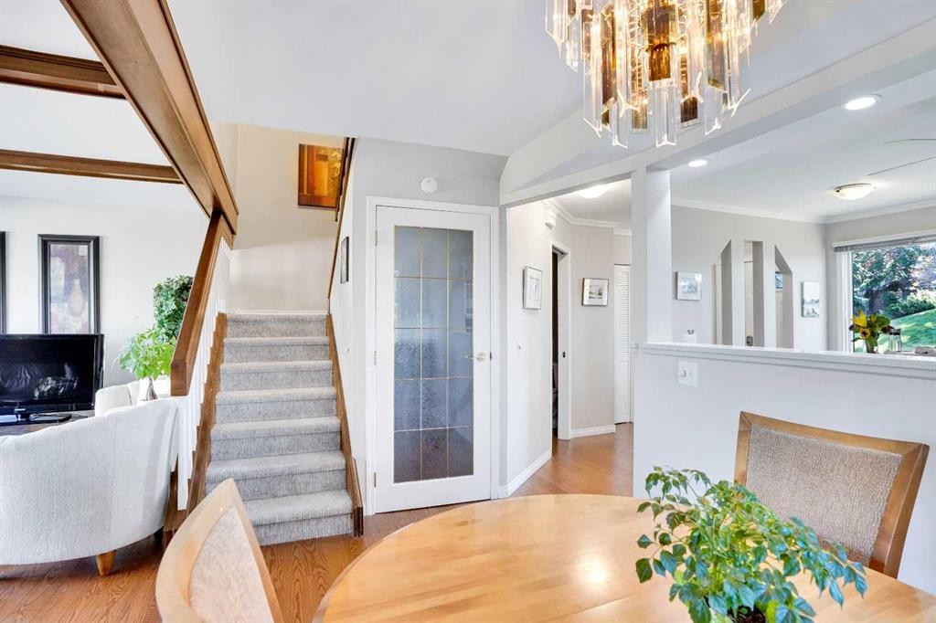 27-10910 Bonaventure Drive Se, Calgary, AB - Indoor Photo Showing Other Room