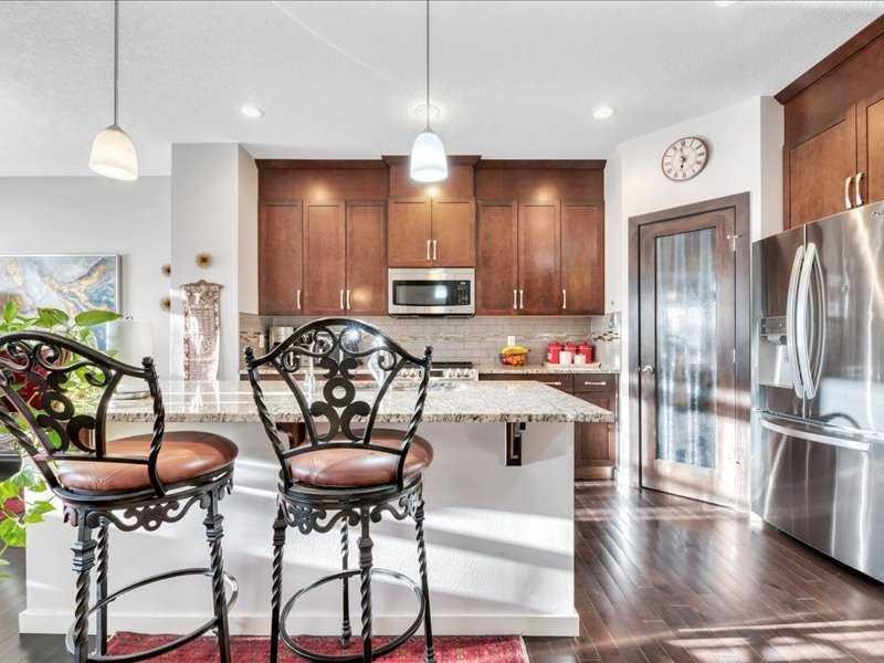 53 Legacy Terrace Se, Calgary, AB - Indoor Photo Showing Kitchen With Upgraded Kitchen