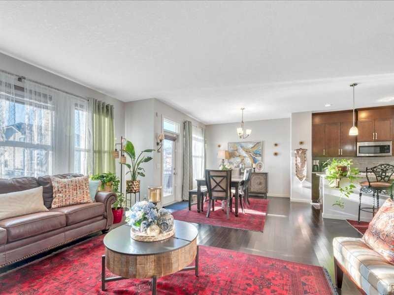 53 Legacy Terrace Se, Calgary, AB - Indoor Photo Showing Living Room