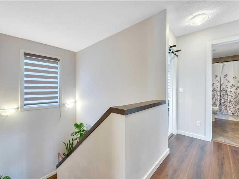 53 Legacy Terrace Se, Calgary, AB - Indoor Photo Showing Other Room