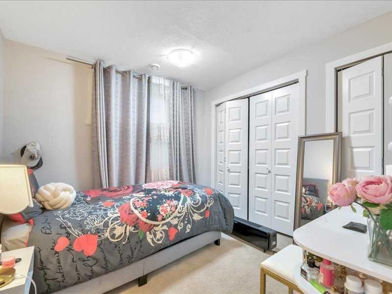 53 Legacy Terrace Se, Calgary, AB - Indoor Photo Showing Bedroom