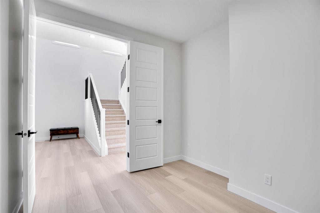 126 Waterstone Way, Chestermere, AB - Indoor Photo Showing Other Room