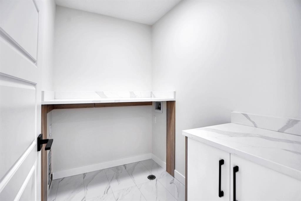 126 Waterstone Way, Chestermere, AB - Indoor