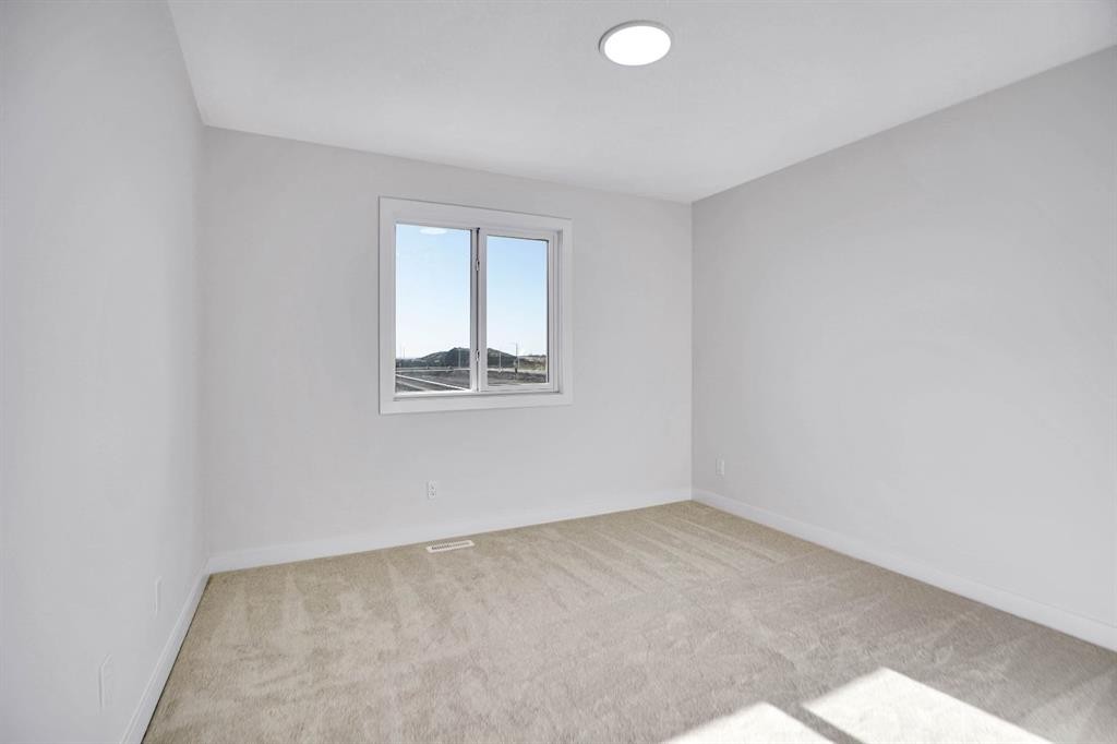 126 Waterstone Way, Chestermere, AB - Indoor Photo Showing Other Room