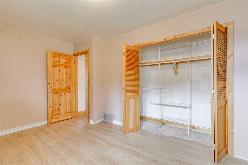 102 1 Avenue, Rural Foothills County, AB - Indoor Photo Showing Other Room