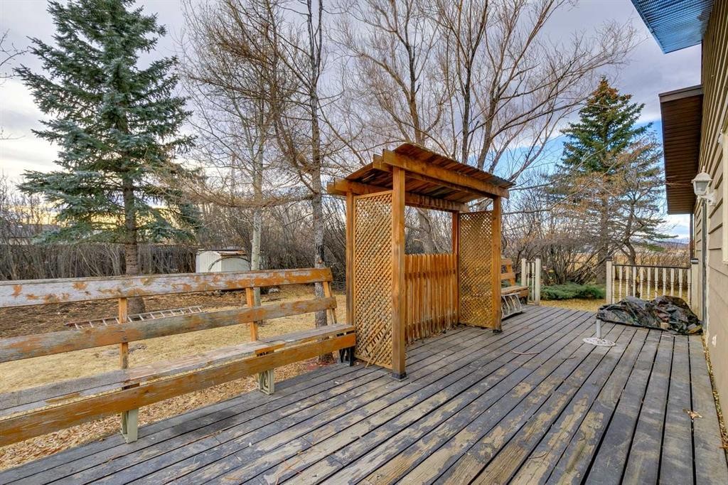 102 1 Avenue, Rural Foothills County, AB - Outdoor With Deck Patio Veranda