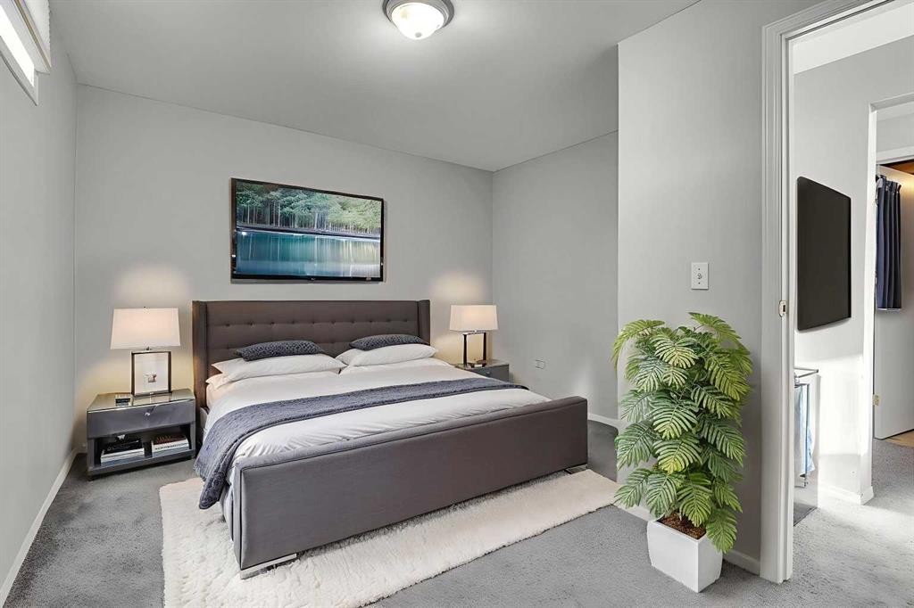 16 Castleglen Crescent Ne, Calgary, AB - Indoor Photo Showing Bedroom