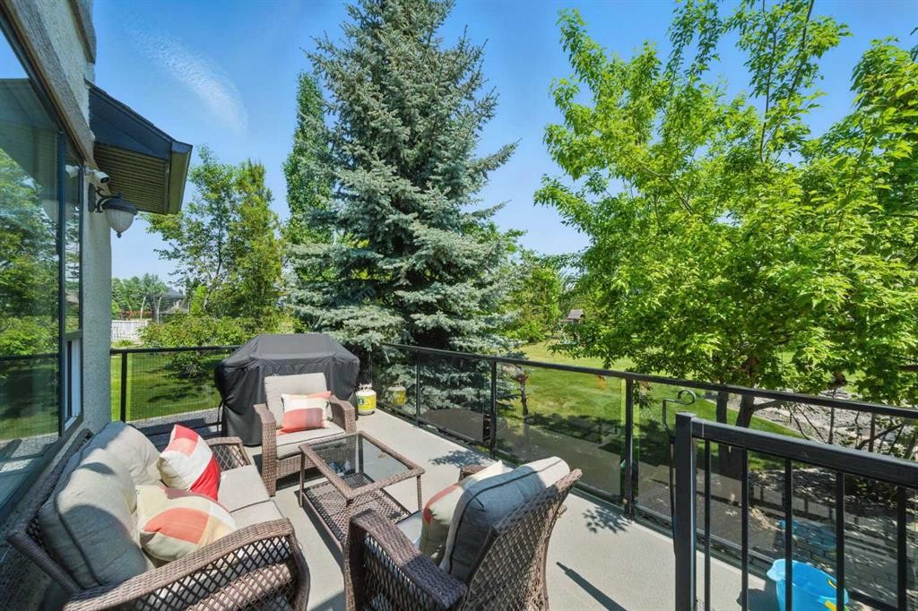 31 Lynx Meadows Court Nw, Calgary, AB - Outdoor With Balcony