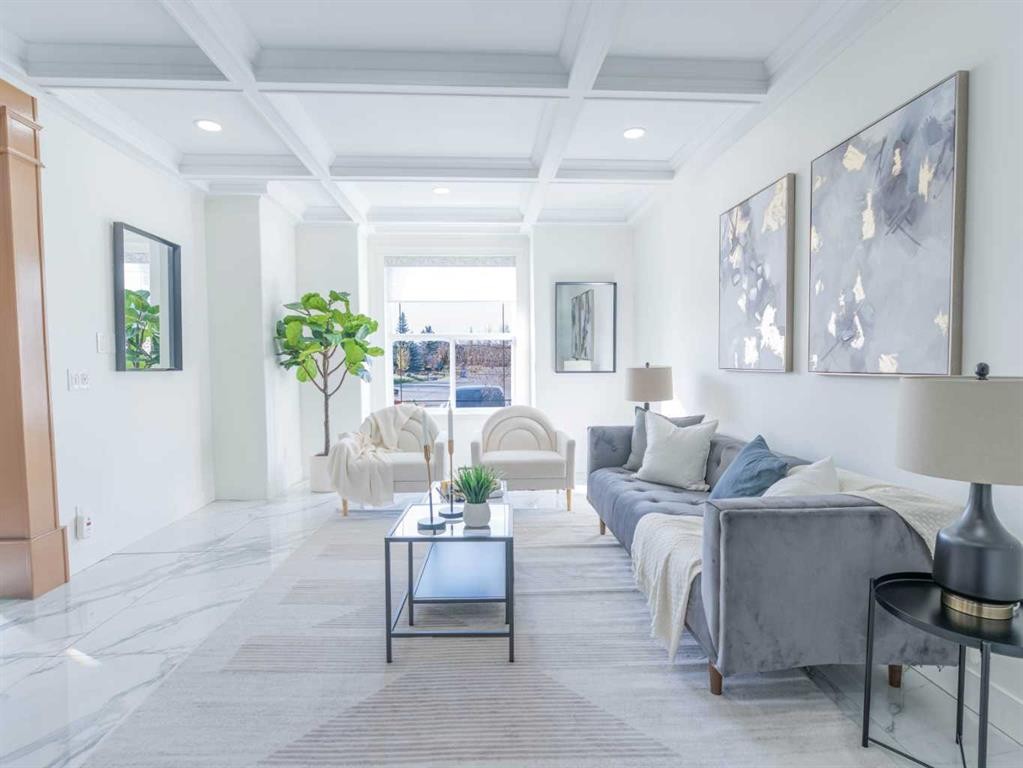 31 Lynx Meadows Court Nw, Calgary, AB - Indoor