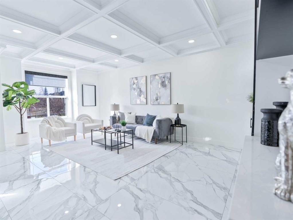 31 Lynx Meadows Court Nw, Calgary, AB - Indoor