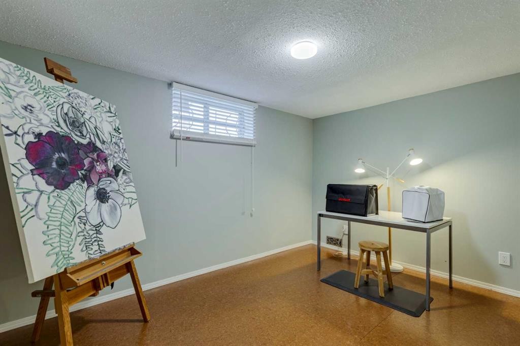 3235 Bearspaw Drive Nw, Calgary, AB - Indoor Photo Showing Other Room
