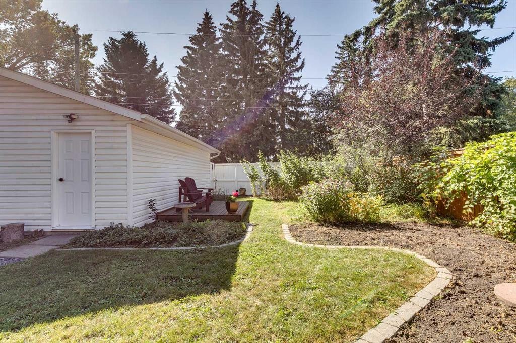 3235 Bearspaw Drive Nw, Calgary, AB - Outdoor